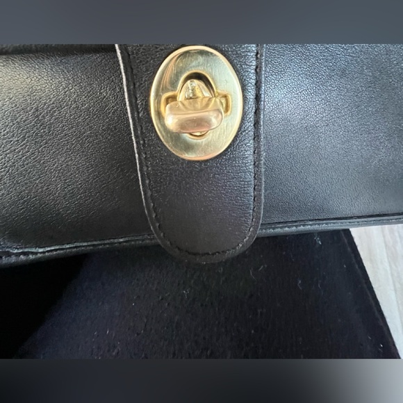 Vintage 1994 Coach Station Bag. Made in the USA. Beautifully reconditioned. - Picture 5 of 11